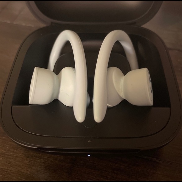 Power Beats Pro (Glacier Blue) - Picture 3 of 5